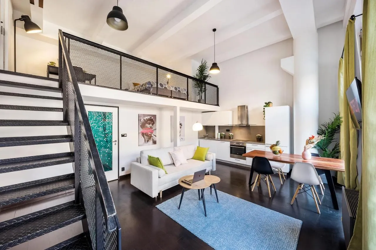 Duplex Apartment With 3 Bedrooms 프라하