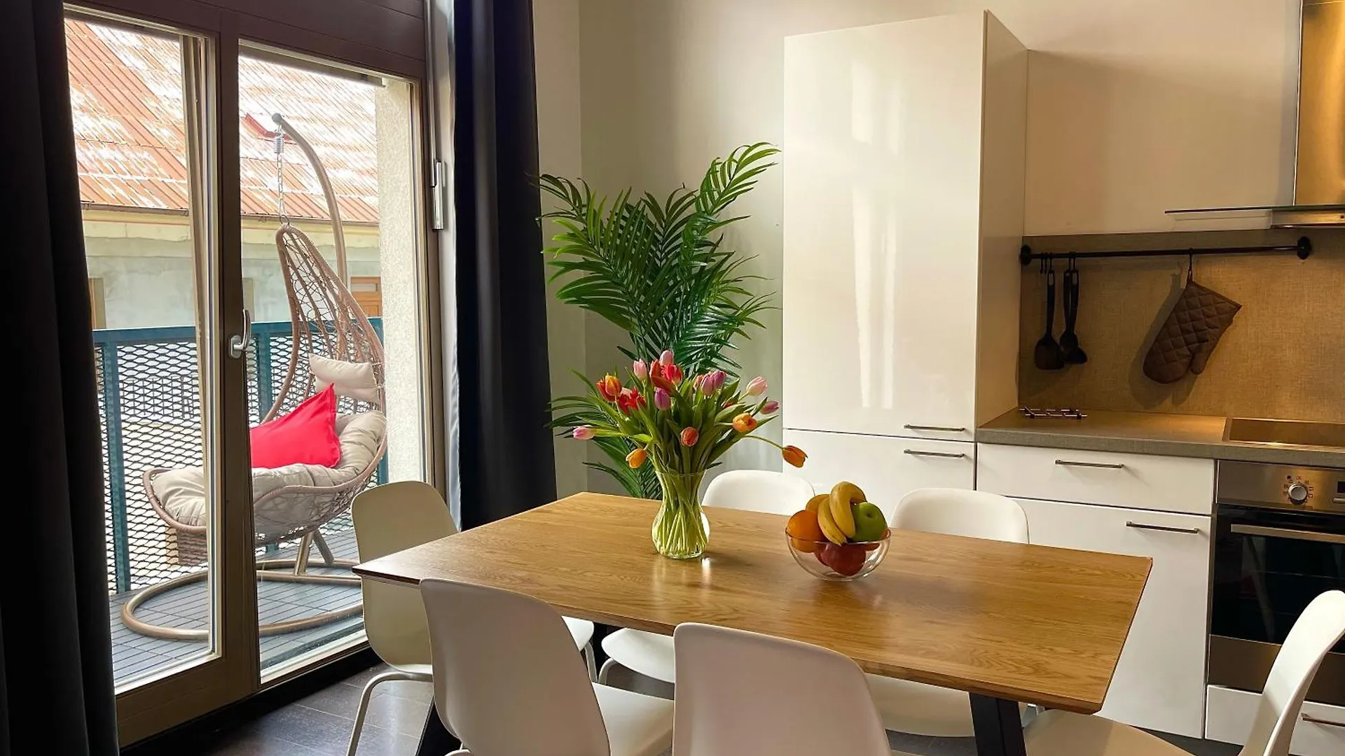 Duplex Apartment With 3 Bedrooms 프라하