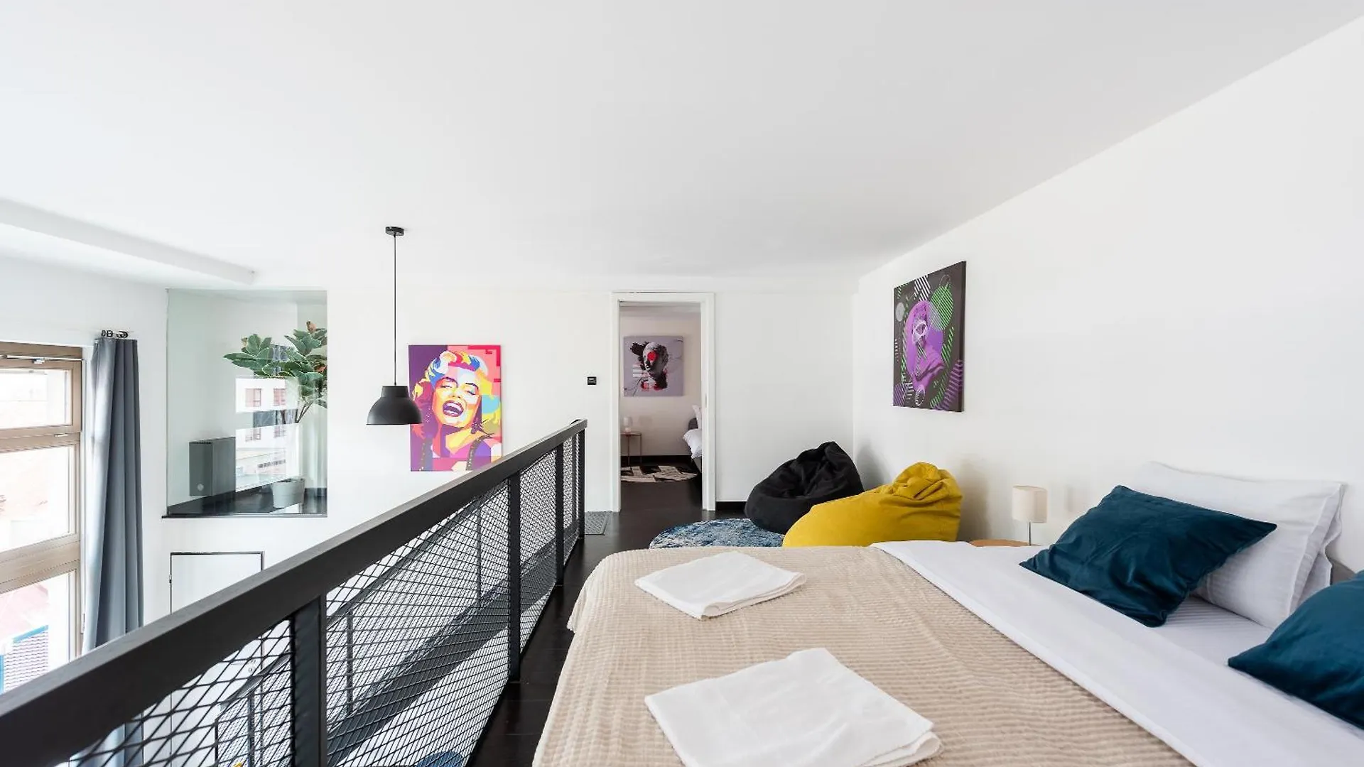 Duplex Apartment With 3 Bedrooms 프라하